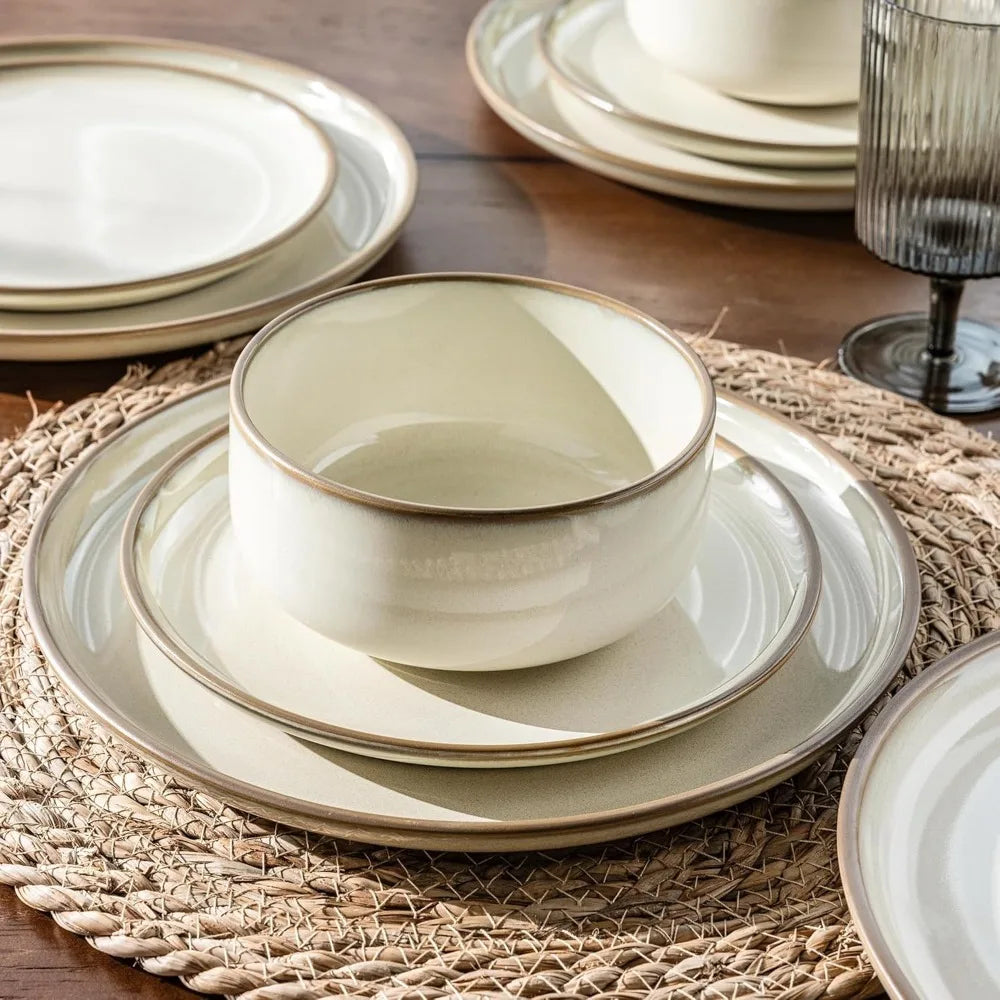 Caniyr Dining Set