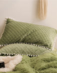 Fluffy Bed Set