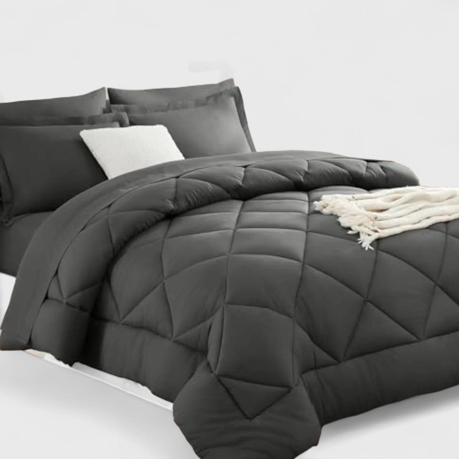 Crayla Comforter Set