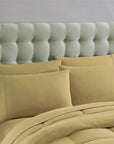 Yelina Comforter Set