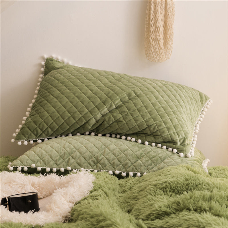 Fluffy Bed Set