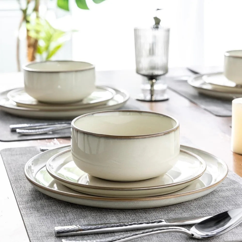 Caniyr Dining Set