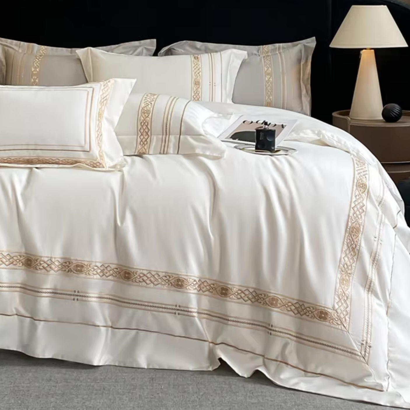 Lavish Grace Bed Set