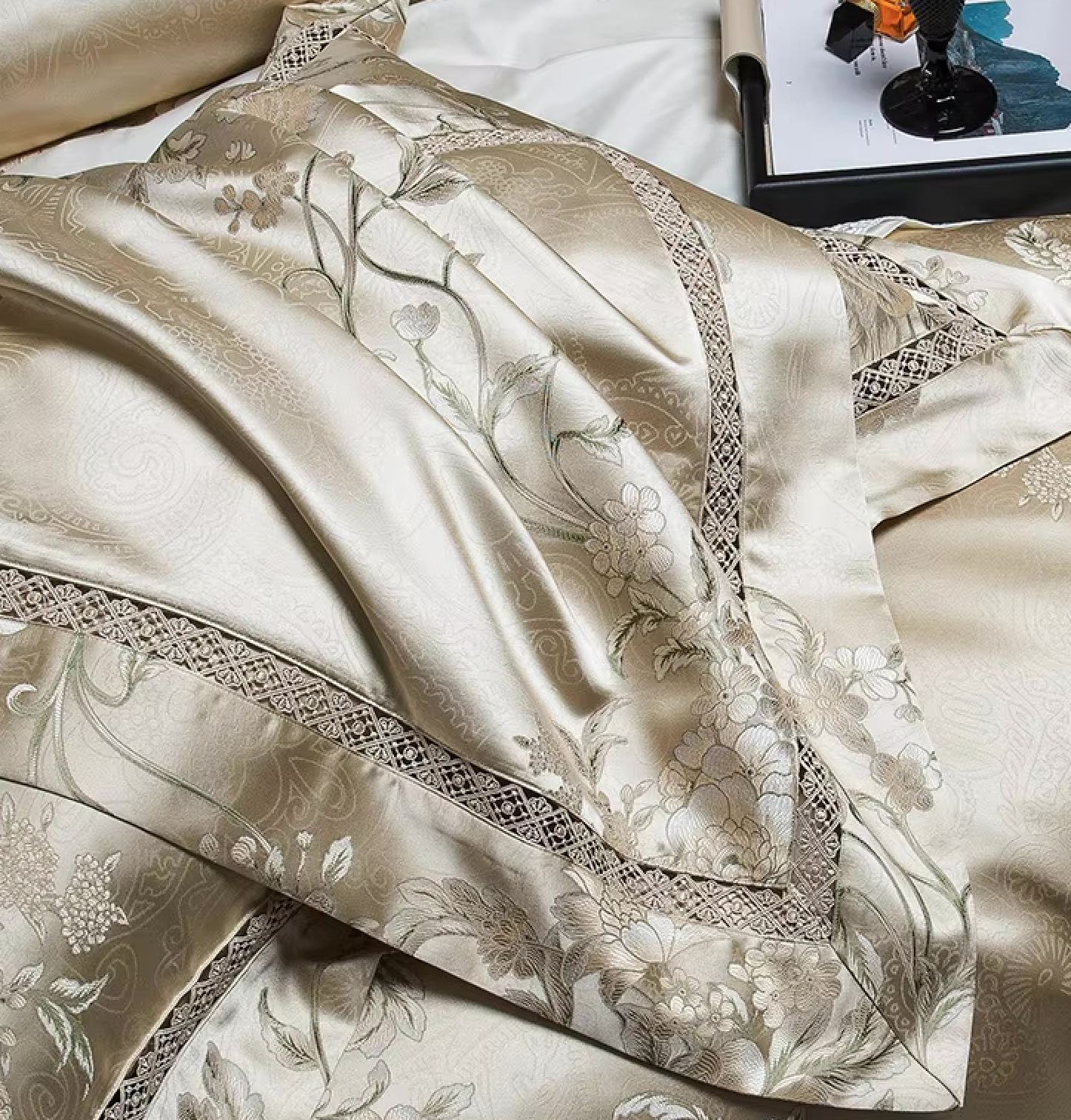 Gonadetta Bed Set