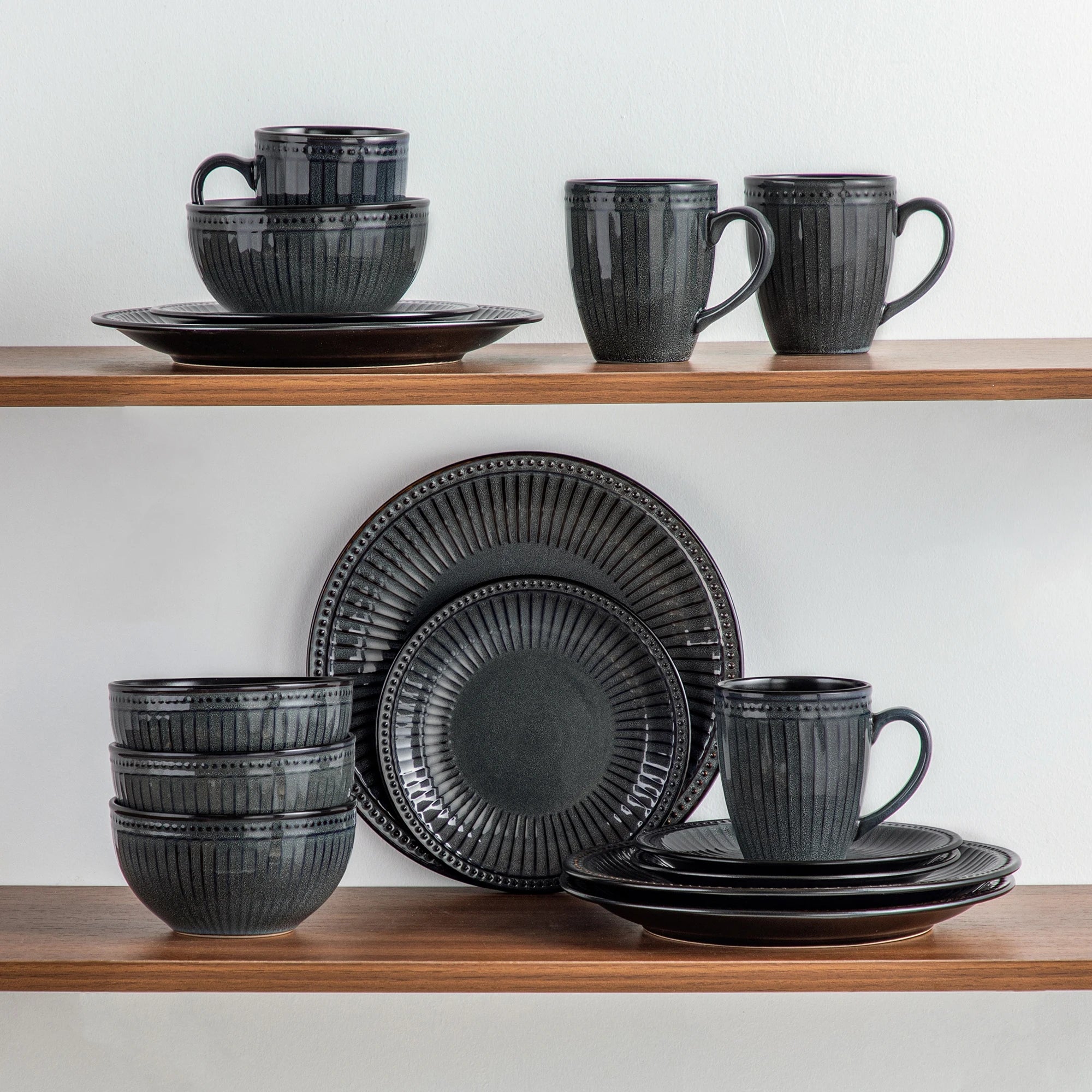 Loza Dining Set